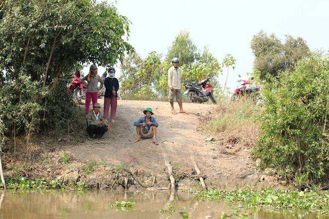 Nông dân Long An mong ngóng những 'Nhịp cầu ước mơ'