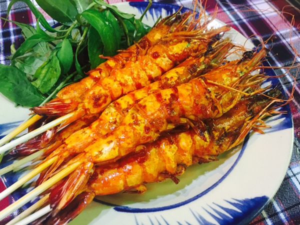 Quán thắng cố độc nhất vô nhị ở Sài Gòn hút sao Việt