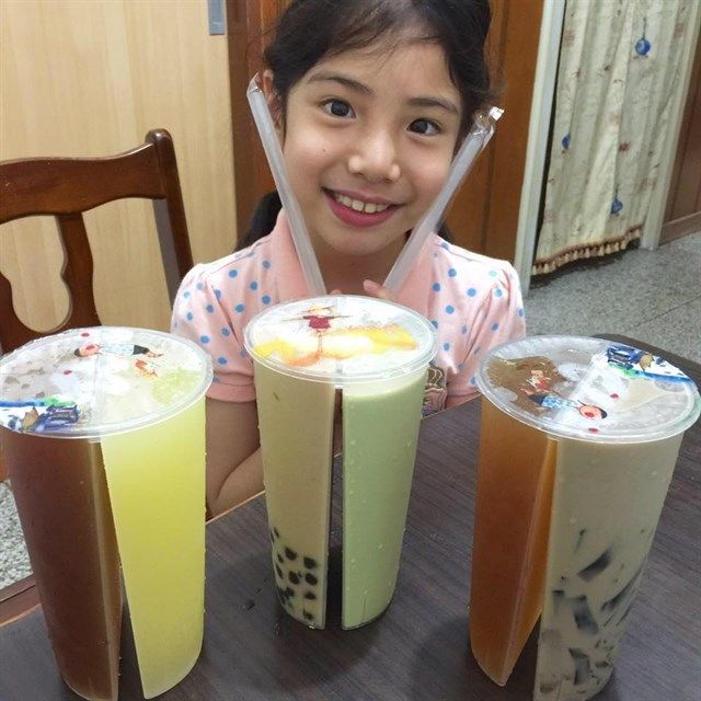 Một lần nữa, trà sữa Sài Gòn lột xác bằng diện mạo mới hot không tưởng