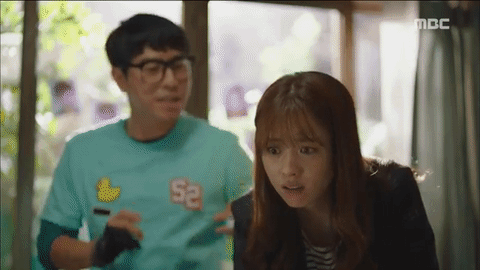 Bàng hoàng khi biết ba mình định kết thúc truyện W bằng cái chết của Kang Chul.