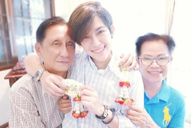 Xem Bố mẹ tomboy Tina Jittaleela phim đồng tính ‘Yes or No’ thiệt mạng vì hỏa hoạn Xem Bố mẹ tomboy Tina Jittaleela phim đồng tính ‘Yes or No’ thiệt mạng vì hỏa hoạn -