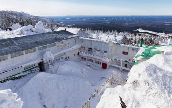 Nếu bạn không sợ cái rét đến tê tái của mùa đông tuyết rơi, hãy đến thăm 10 tu viện ở Nga trong tháng 12 để tận hưởng vẻ đẹp "hút hồn" của nó.