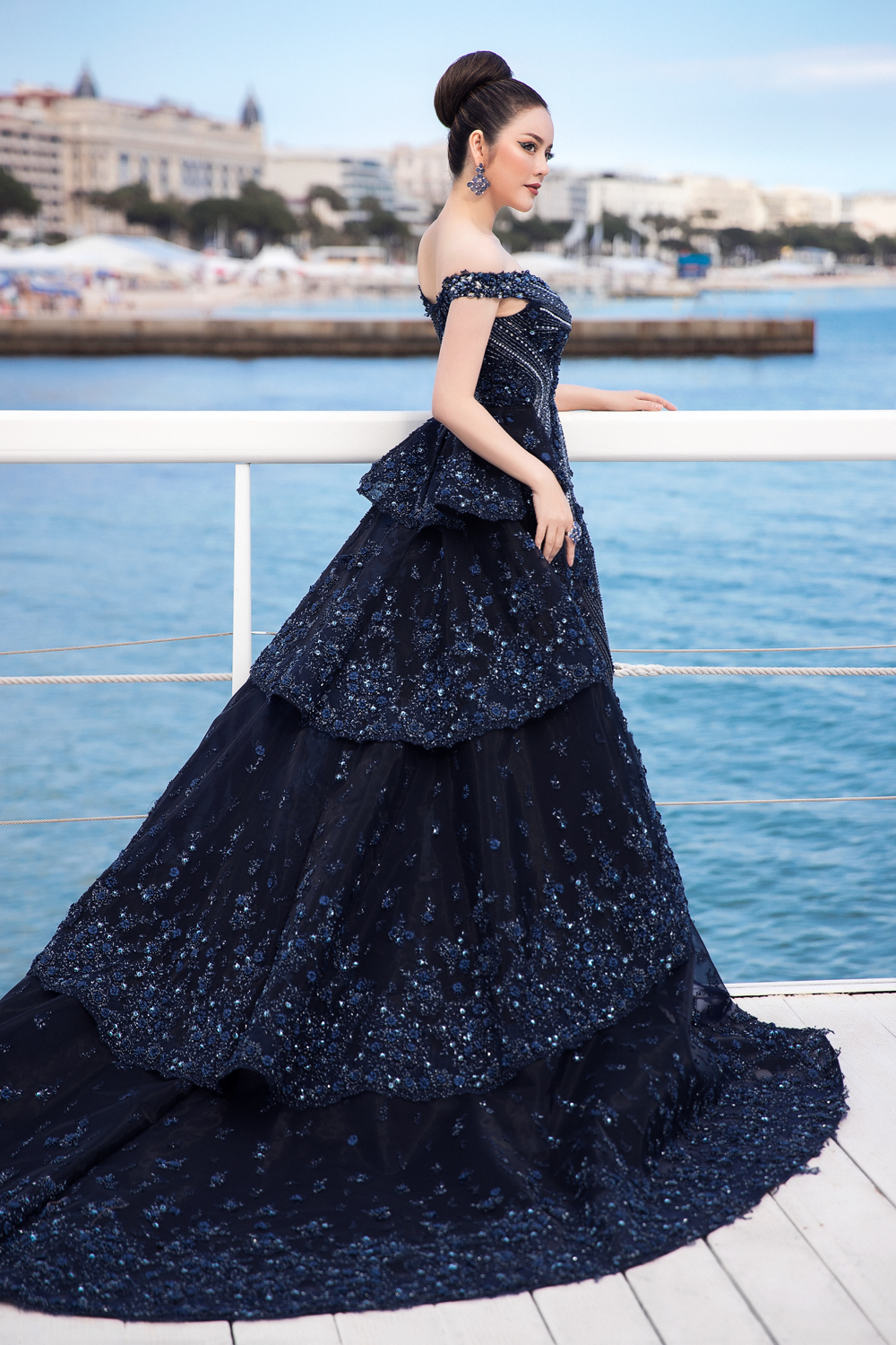 Táº¡i Cannes 2018, LÃ½ NhÃ£ Ká»³ háº±ng ngÃ y ÄÃ£ cÃ¹ng cÃ¡c diá»n viÃªn vÃ  nhÃ  sáº£n xuáº¥t phim bÃ n vá» cÃ¡c tÃ¡c pháº©m Äiá»n áº£nh cá»§a há». Sau LHP láº§n nÃ y, LÃ½ NhÃ£ Ká»³ cho biáº¿t cÃ´ sáº½ má»i nhiá»u nhÃ  sáº£n xuáº¥t ná»i tiáº¿ng Äáº¿n Viá»t Nam Äá» gÃ³p pháº§n giá»i thiá»u vÄn hoÃ¡ vÃ  phÃ¡t triá»n du lá»ch.