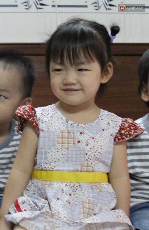 Còn đây là cô Tư lém lỉnh nhưng cũng... mít ướt nhất nhà.
