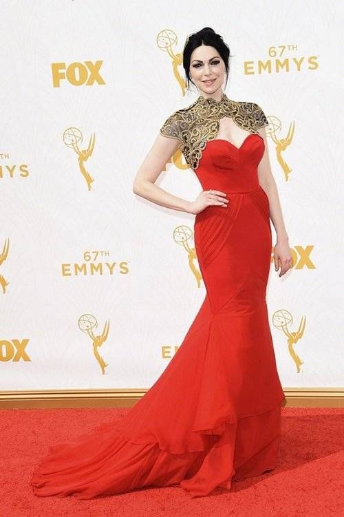 saostar - trang phuc dep nhat - tham do - emmy (25)