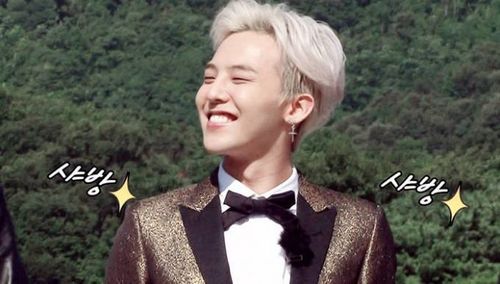 Tham gia talkshow Go Show của đài SBS, trưởng nhóm nhạc Big Bang - G-Dragon than thở về lời nguyền anh tự đưa ra cho bản thân. “Khi tôi sáng tác nhạc mường tượng rằng sẽ thế nào khi tôi và bạn gái chia tay, và thế là đời thực 2 tháng sau chúng tôi chia tay thật” - G-Dragon nói.
