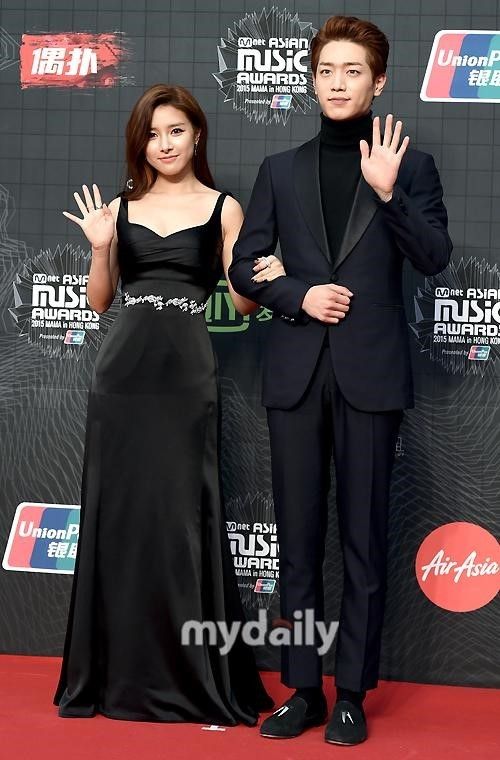 "Nàng cháo" Kim So Eun xinh đẹp nhẹ nhàng với đầm