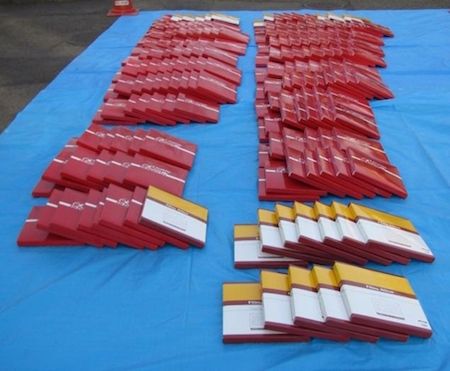 Takashima tàng trữ 150.000 ảnh khỏa thân của 12.000 phụ nữ Philippines, trong đó phần lớn là trẻ em.