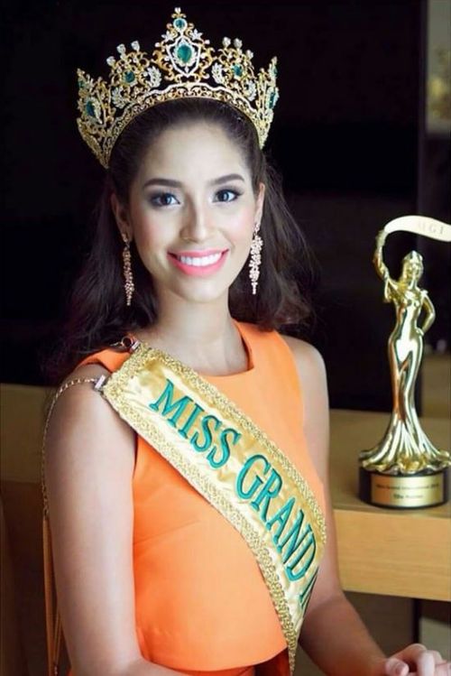 Anea Garcia (Cộng hòa Dominica) - Đương kim Hoa hậu Hòa bình Quốc tế 2015.