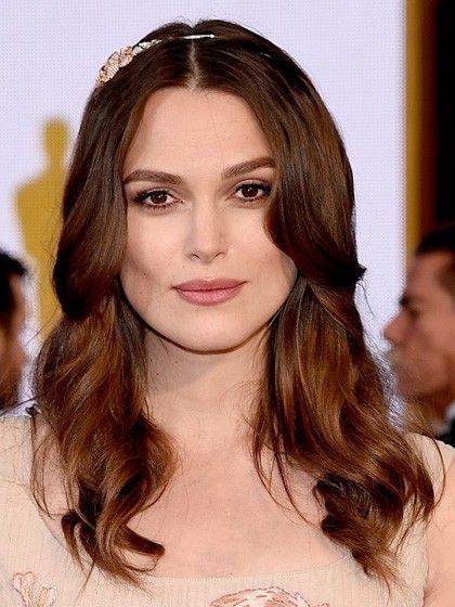 HOLLYWOOD, CA - FEBRUARY 22: Actress Keira Knightley attends the 87th Annual Academy Awards at Hollywood & Highland Center on February 22, 2015 in Hollywood, California. (Photo by Kevork Djansezian/Getty Images)