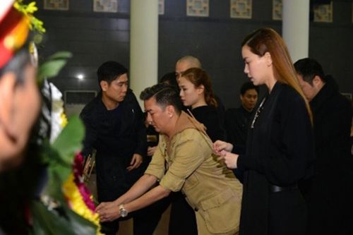 Mr. Đàm là người đi cùng Hà Hồ nên anh đã lên tiếng "giải oan" cho đàn em.