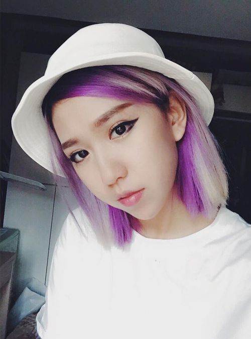 Đừng bao giờ quên trước khi lên hẳn một màu nào đó cho tóc, hãy thử xem gam màu mới có hợp với gương mặt bạn hay không bằng cách nhuộm light trước.