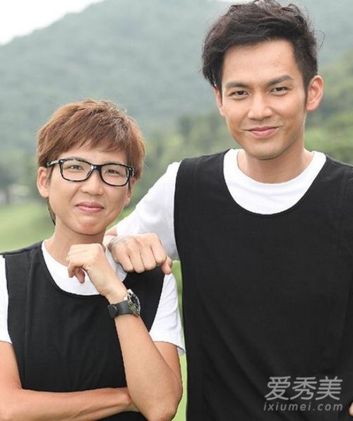 Khi Chung Hán Lương giới thiệu em gái trong một chương trình thực tế, cư dân mạng đã ngã ngửa vì độ khác biệt về ngoại hình.
