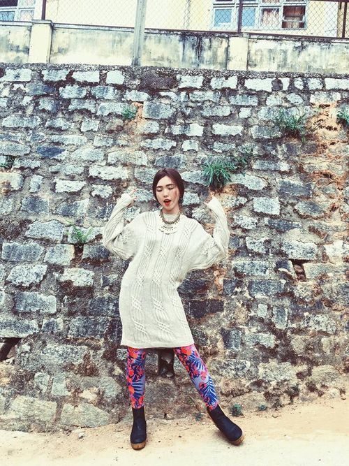 Ngoài ra Kaylee còn là fan cứng của gu ăn mặc nhiều họa tiết.