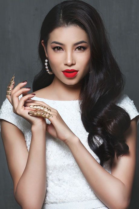 từ sau cuộc thi Miss Universe, Phạm Hương đang là cái tên được truyền thông săn đón, người hâm mộ quan tâm. Có thể nói, sức ảnh hưởng của cô đối với các thương hiệu lớn trong và ngoài nước là rất lớn.