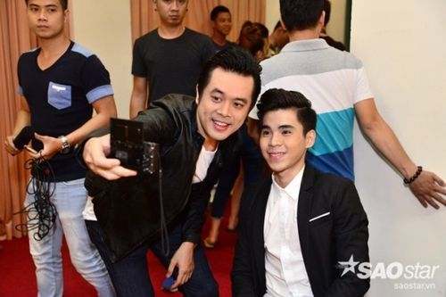 Livestream (13)