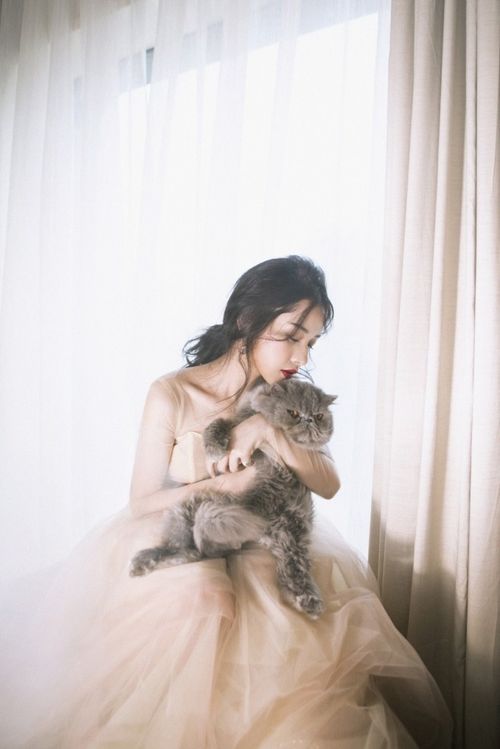 Qua đó, khán giả mong đợi được thấy vẻ trưởng thành của Chi Pu trong phim điện ảnh “Vệ sĩ Sài Gòn” và nhiều dự án sắp tới.