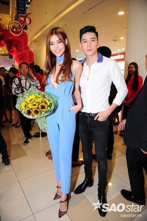 Kỳ Hân và Minh Trung cùng thuộc công ty người mẫu Venus với Ngọc Trinh.
