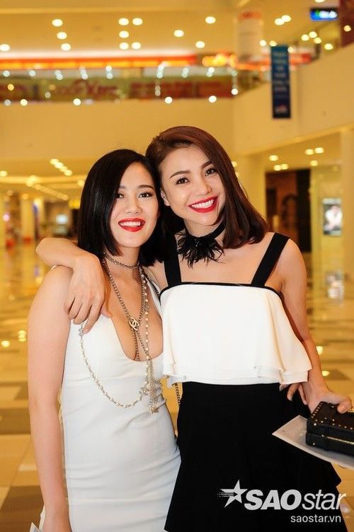 Trà Ngọc Hằng.