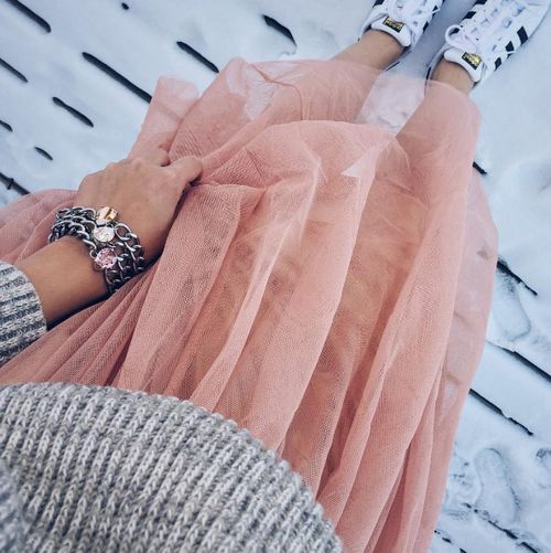 Giải mã sức hút của chiếc váy tulle bay bổng và những cách diện chúng sao cho trendy nhất!