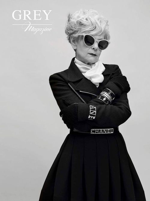 Fashionista 63 tuổi người Mỹ - mặc chất thần thái đỉnh cao khiến giới trẻ thán phục Fashionista 63 tuổi người Mỹ - mặc chất thần thái đỉnh cao khiến giới trẻ thán phục