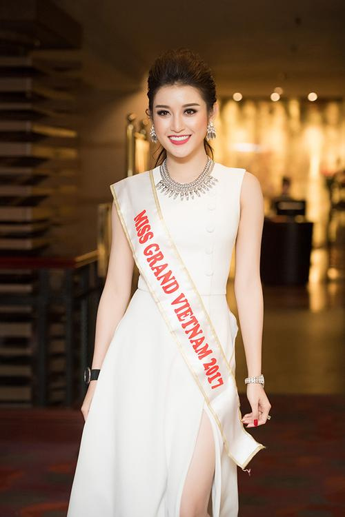 Huyền My chính thức được cấp phép tham dự Miss Grand International 2017 170418starhuyenmy-11