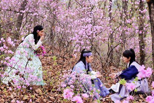 ‘The King Loves’ sắp ra mắt, liệu Yoona có làm nên chiến thắng cho đài MBC? ‘The King Loves’ sắp ra mắt, liệu Yoona có làm nên chiến thắng cho đài MBC?