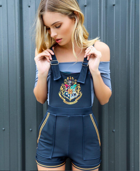 Fan Harry Potter điểm danh: Bộ sưu tập phong cách phù thủy trường Hogwarts đã có mặt! Fan Harry Potter điểm danh: Bộ sưu tập phong cách phù thủy trường Hogwarts đã có mặt!