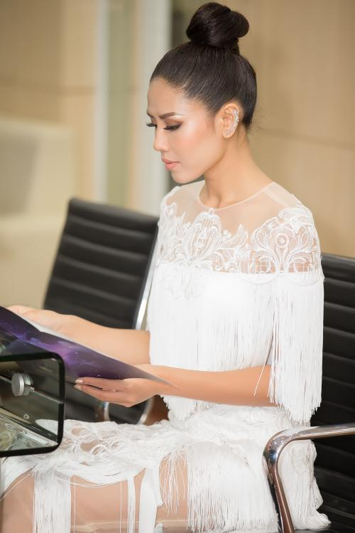 Nguyễn Thị Loan chính thức được cấp phép dự thi Miss Universe 2017