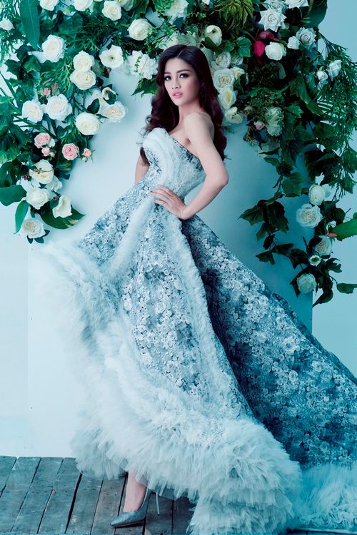 Ứng viên Hoa hậu Hoàn Vũ hoá thân với style hoa hậu để ngang tầm Hoàng Thuỳ