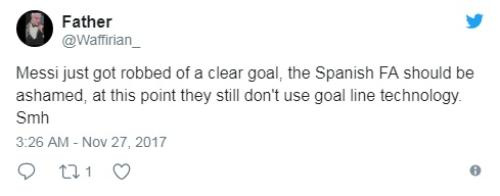 Messi điên tiết vì bị mất trắng bàn thắng hợp lệ, fan chê La Liga lạc hậu - Ảnh 3.