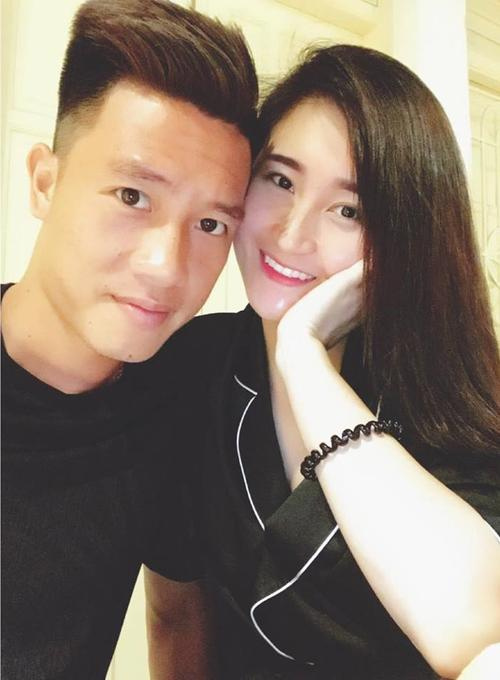 Bạn gái hot girl của tuyển thủ điển trai Huy Hùng ước mơ làm BLV bóng đá - Ảnh 5.