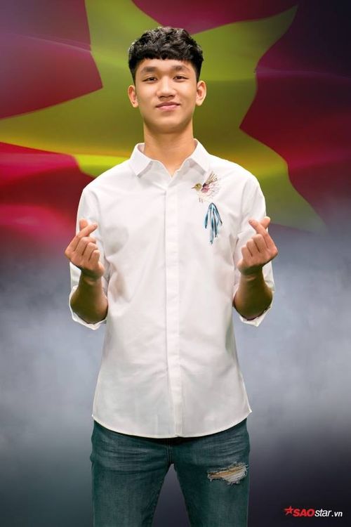 Tiền vệ điển trai Nguyễn Trọng Đại từ chối lời tỏ tình của Hương Giang Idol Tiền vệ điển trai Nguyễn Trọng Đại từ chối lời tỏ tình của Hương Giang Idol