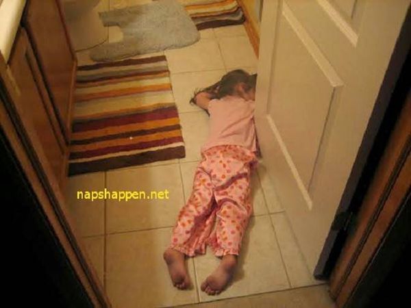 Hèn gì nãy giờ kiếm nó không ra.
