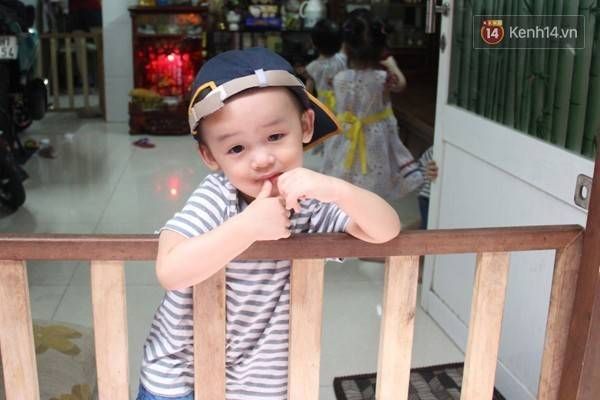 Nhóc Cả, tinh nghịch và "đầu têu" cho những chiêu trò của "đồng bọn".