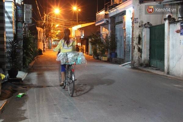 Trâm tâm sự, đi đường em sợ nhiều thứ, sợ xe lớn, sợ đường vắng mỗi khi về, sợ người ta trấn lột,..., nhưng nỗi sợ lớn nhất của Trâm đó là không bán được đồ.