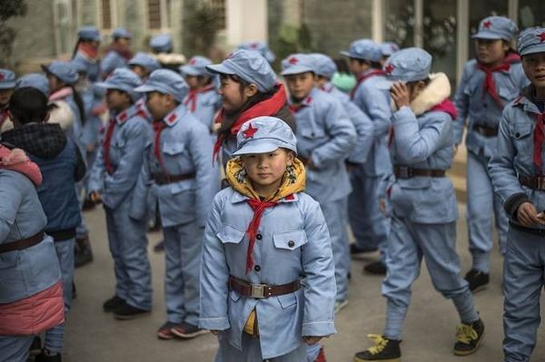 07school_uniforms_around_the_world