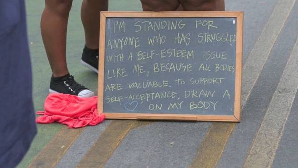 Radical Self-Acceptance- An Experiment_Performance by Amy Pence-Brown sur Vimeo_2.00_00_48_00.Still003
