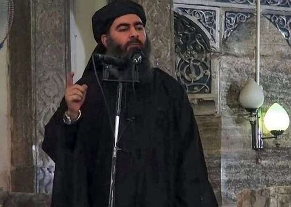 Thủ lĩnh al-Baghdadi, kẻ thù số 1 trong cuộc chiến chống lại phiến quân khủng bố IS, đang ẩn náu giữa Iraq và Syria.