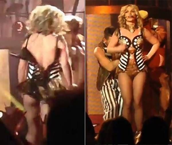 Cũng tại một buổi diễn của tour Piece of Me năm 2014, Britney suýt bị tuột váy. Trong màn trình diễn hit Circus, chiếc váy sequin bất ngờ tuột khóa phía sau, làm lộ gần hết lưng Britney. Các vũ công trông thấy đã nhanh tay giúp nữ ca sĩ kéo lại khóa.