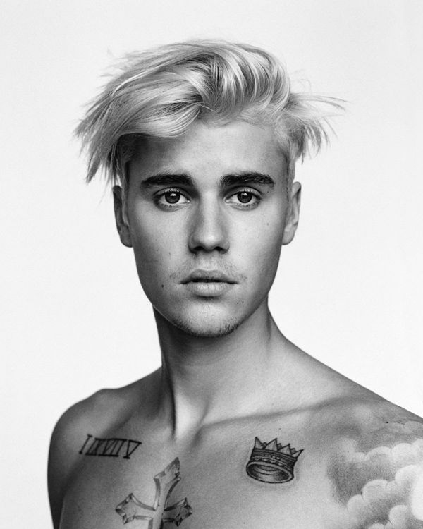 Khác với hình ảnh chàng thiếu niên xinh trai cách đây 4 năm, Justin Bieber nay trở thành một ngôi sao nhạc pop với vô số scandal đời tư, tình ái rắc rối. Những trải nghiệm này được nam ca sĩ đưa vào đĩa nhạc mới. Giọng ca What Do You Mean? cũng khẳng định hình ảnh trưởng thành bằng loạt hình xăm trên cơ thể. Nam ca sĩ khắc lên ngực những hình xăm có ý nghĩa dấu mốc trong cuộc đời.