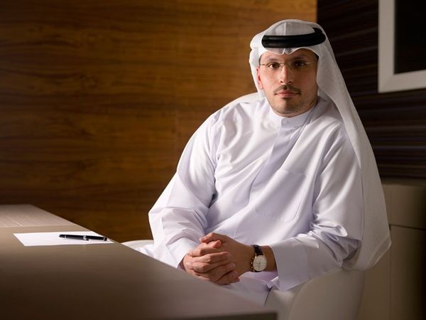 2. Khaldoon Al Mubarak Tuổi: 39 Nơi cư trú: Các Tiểu vương quốc Ả-rập Thống nhất Chức vụ: Giám đốc điều hành và Chủ tịch Ubadala Development Company và Câu lạc bóng đá Manchester City Lĩnh vực: Tài chính - Ngân hàng