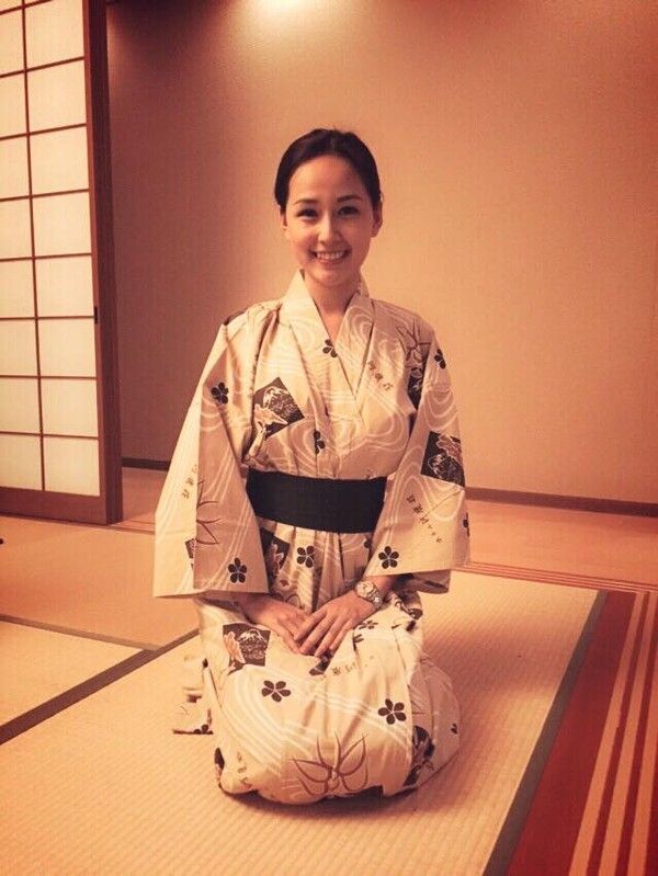 mai phuong thuy kimono
