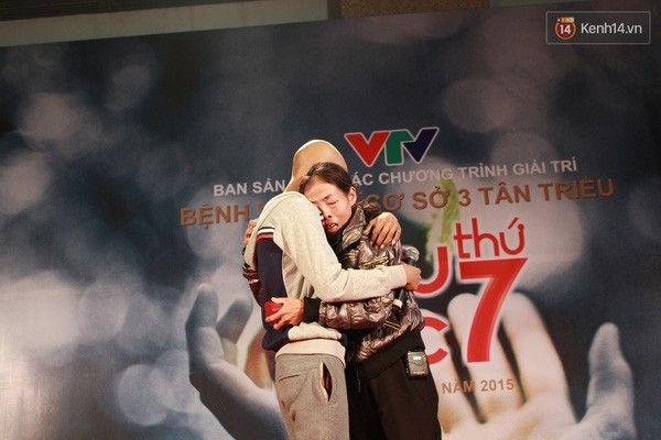 Thắng là người rất ít khi bộc lộ cảm xúc nhưng bà Hoa vẫn luôn tin rằng, cậu rất yêu thương mình và quả thực, đối với Thắng, mẹ Hoa là một người vô cùng quan trọng.