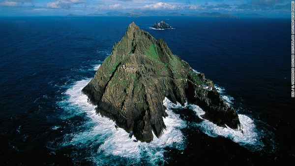fall-travel-skelligs-exlarge-169