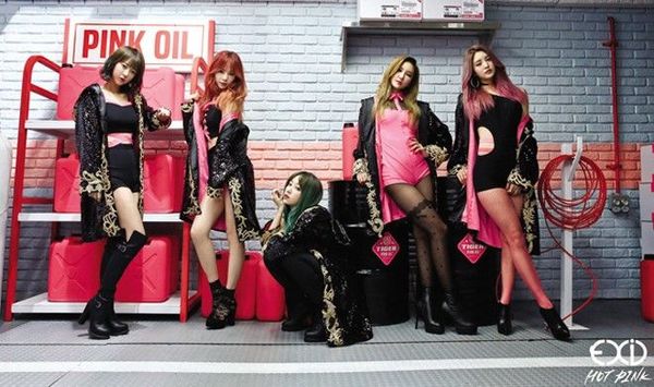 Tháng 11/2015, Hani lại một lần nữa cùng EXID trở lại các sân khấu âm nhạc cùng single Hot Pink. Với single này, EXID càng khẳng định vị thế của mình hơn khi Hot Pink gặt hát được nhiều thành tích đáng nề: là MV Kpop được xem nhiều nhất tháng 11 trên toàn thế giới, một trong sáu nhóm nhạc nữ duy nhất trong lịch sử giành chiến thắng liên tiếp với 3 ca khúc chỉ trong vòng 1 năm, Girlgroup có lượng download nhạc số cao nhất năm 2015 với hơn 2.168.647 lượt cho 8 ca khúc bao gồm Hot Pink