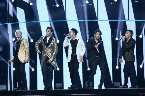 Big Bang tại sân khấu đài Hồ Nam.