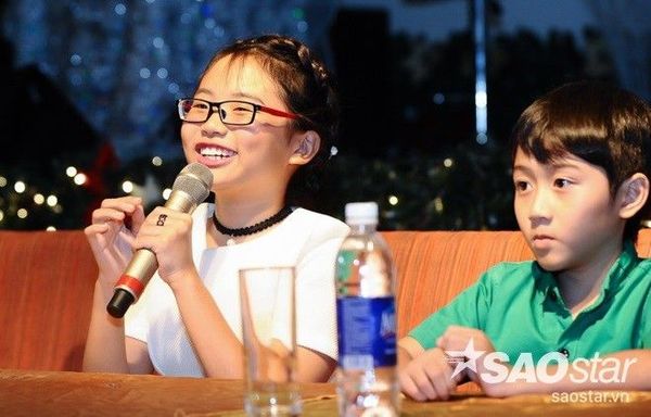 Vì muốn thay đổi cuộc sống, người cha biệt tích bỏ gia đình lên thành phố kiếm sống mưu sinh. Mẹ mất, cô chị do Phương Mỹ Chi đóng đưa cậu em trai nhỏ lên thành phố hoa lệ tìm cha để mong được đoàn tụ.