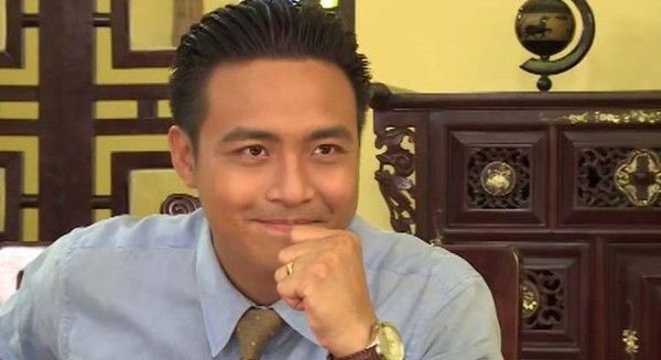 Thanh Duy đã diễn khá tốt vai Thế Khải độc đoán, gia trưởng nhưng cũng trọng tình cảm - một vai diễn khá đa diện.