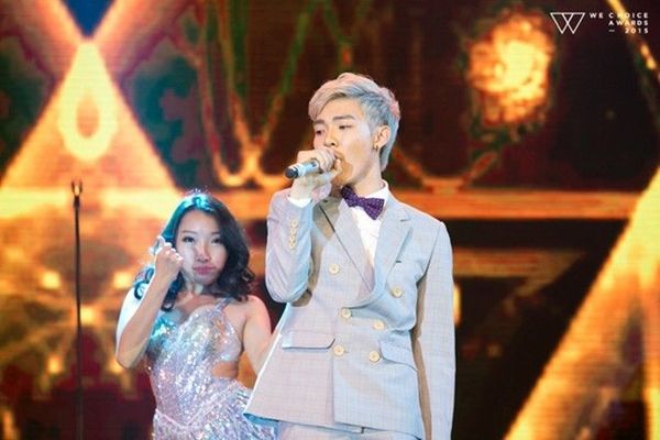Trúc Nhân và ERIK St.319 với bản mashup Sau tất cả - Yêu - Thật bất ngờ.
